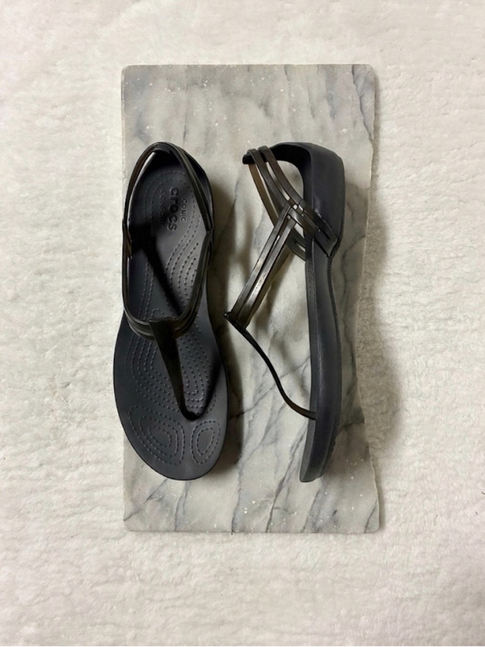CROCS Isabella T-Strap Sandals Size 8 Black Open Toe Womens Shoes